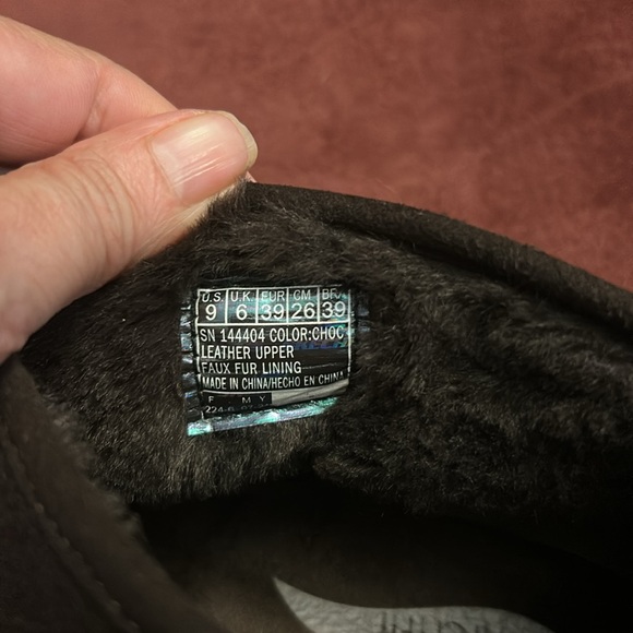 Sketchers Air-Cooled Arch Fit Booties Size 9 Brown - Picture 8 of 9